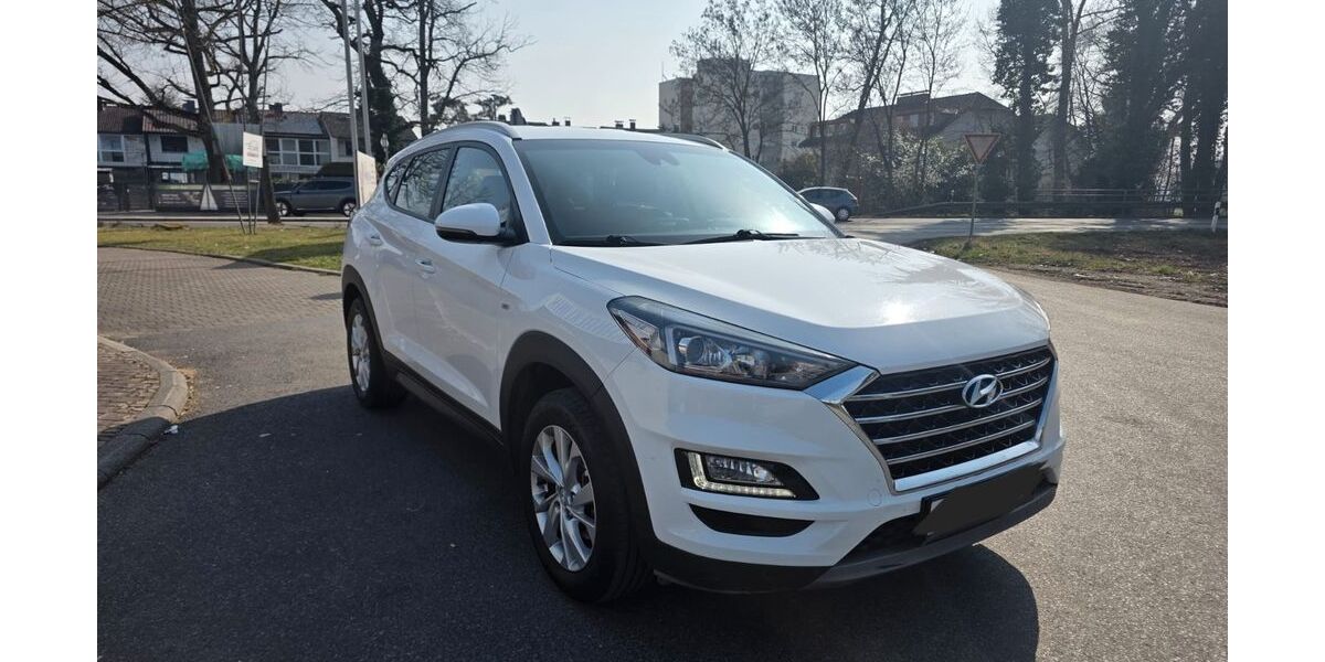 Hyundai TUCSON 111.500 km 14.000 &euro; Seligenstadt 63500