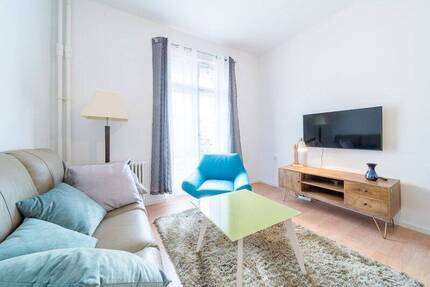 Modern möbliertes 2 Zimmer Wohnung 2 zimmer