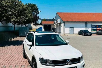VW Tiguan 90.000 km 14.299 &euro; Offenbach 63065