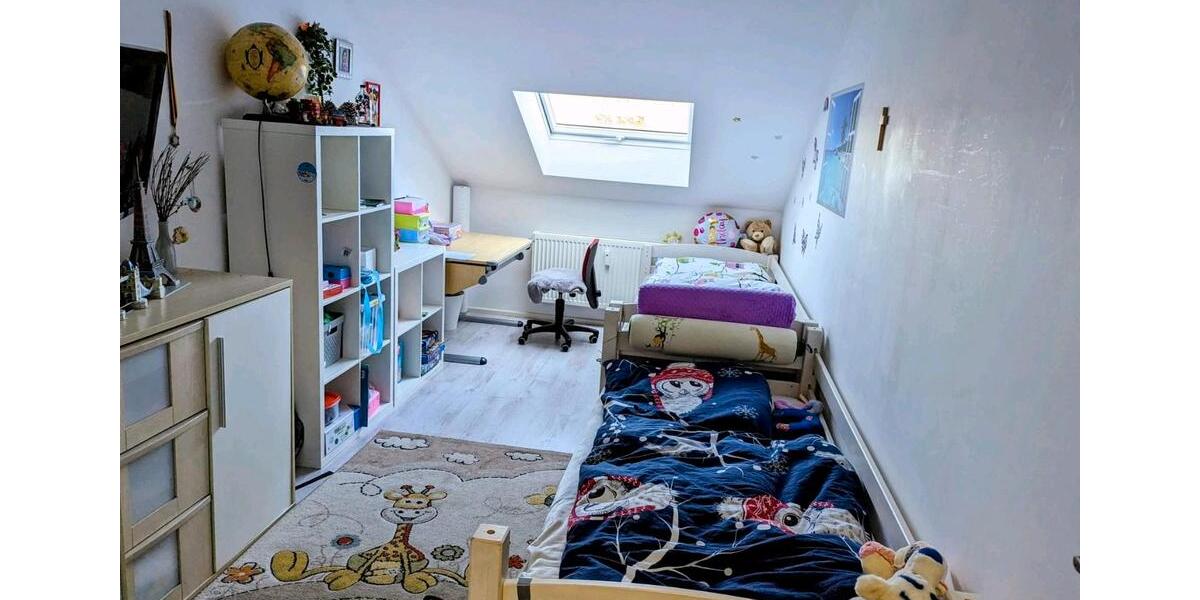 Dachgeschoßwohnung Höchst im Odenwald - 5 Zimmer, 100 m&sup2;, 1.350&euro; | Angebot:26396321