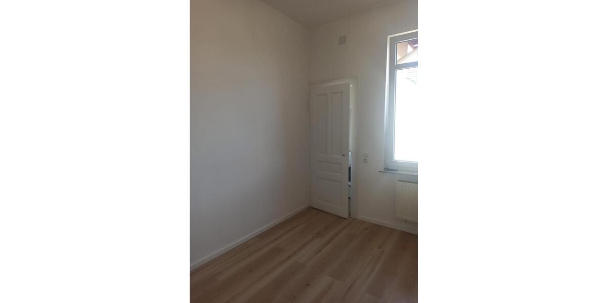 Mehrfamilienhaus, Wohnhaus Frankfurt am Main Niederrad - 16 Zimmer, 225 m&sup2;, 890.000&euro; | Angebot:26165114