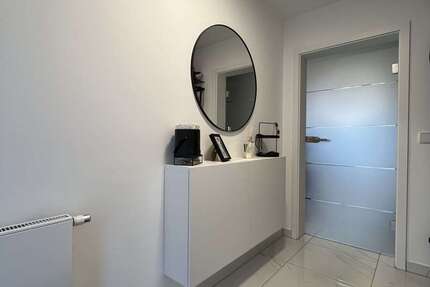 Haus Raunheim - 6.5 Zimmer, 187 m&sup2;, 3.500&euro; | Angebot:26816176