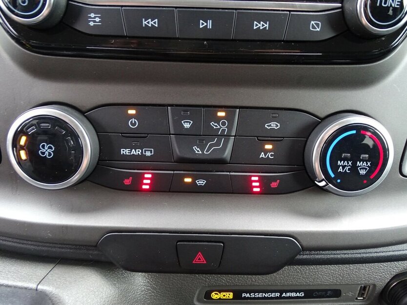 Ford Transit Custom 2,0l TDCi 320 L2 Trend Klimaauto., 119.086 km 24.890 € Rodgau 63110