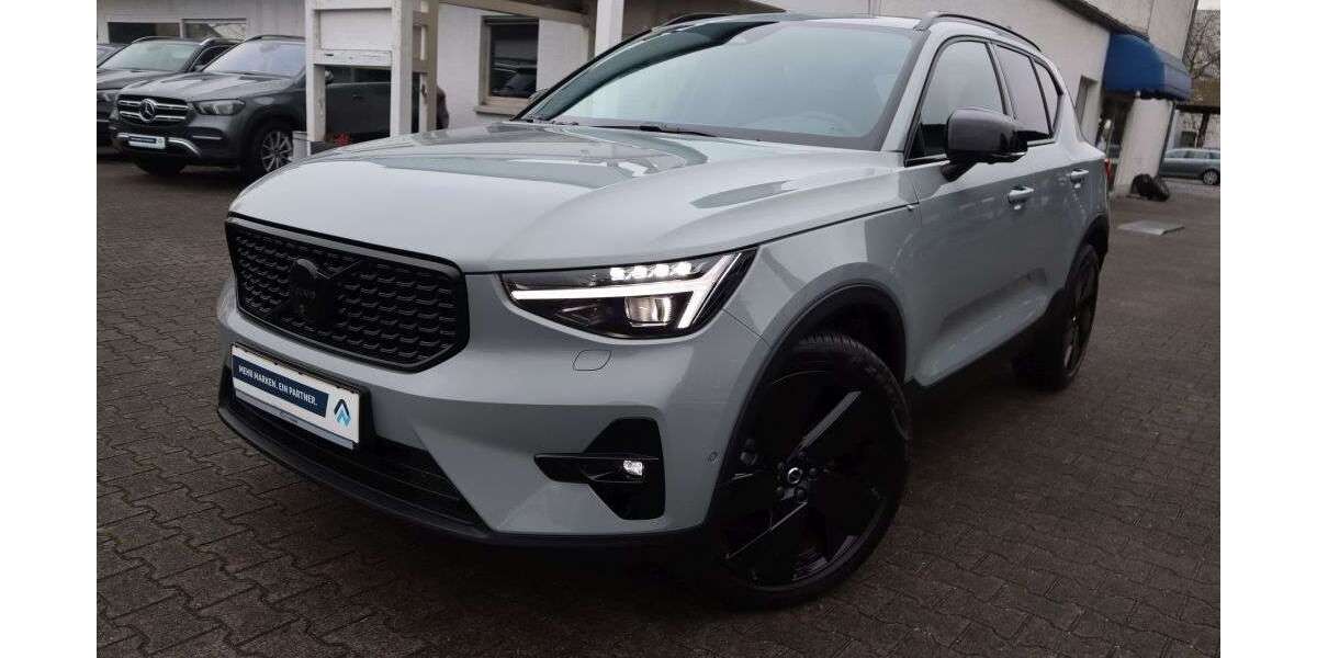 Volvo XC40 1.099 km 39.970 € Darmstadt 64291