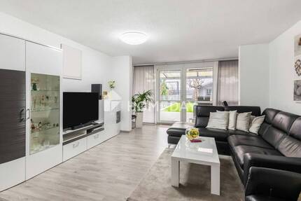 Top-gepflegte Doppelhaushälfte mit Garten, Sonnenterrasse und Balkon - bezugsfrei ab Juli