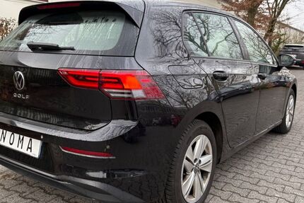 VW Golf 201.434 km 14.875 &euro; Frankfurt am Main 60389