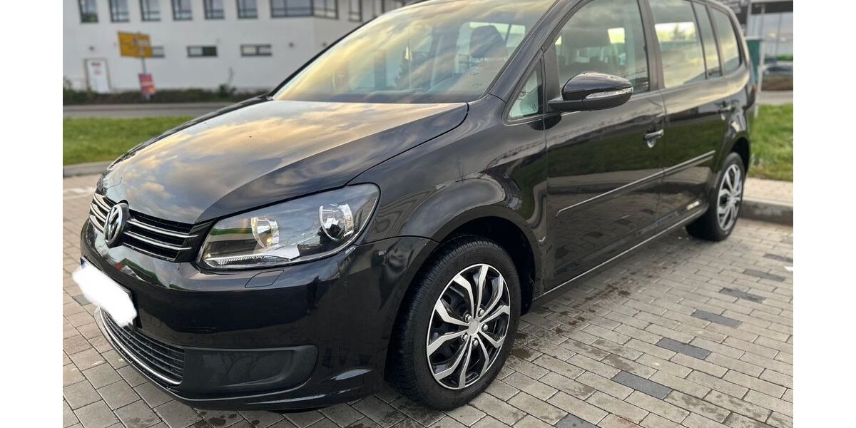 VW Touran 288.000 km 4.799 &euro; Rossdorf 64380