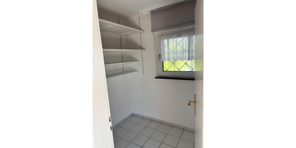 Erdgeschoßwohnung Bensheim - 3 Zimmer, 86 m&sup2;, 1.050&euro; | Angebot:26386396
