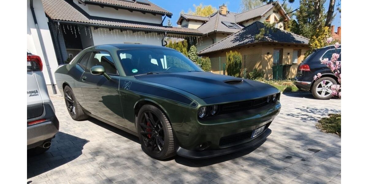 Dodge Challenger 22.000 km 46.000 &euro; Büttelborn 64572