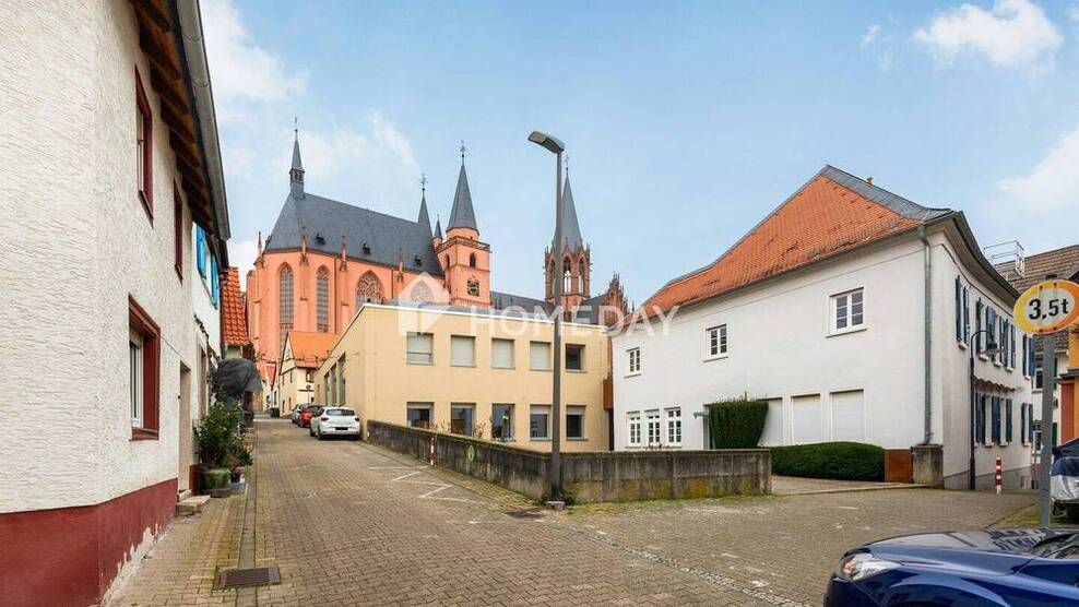 Charmantes Zweifamilienhaus in ruhiger Lage