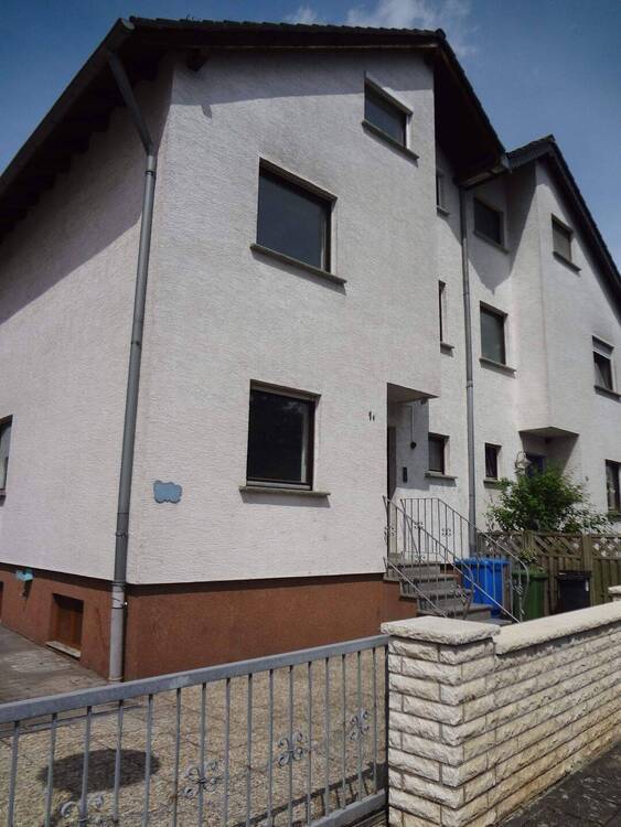 *****Attraktive Doppelhaushälfte mit durchdachtem Grundriss