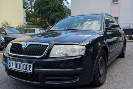 Skoda Superb 185.000 km 2.950 &euro; Neu-Isenburg 63263