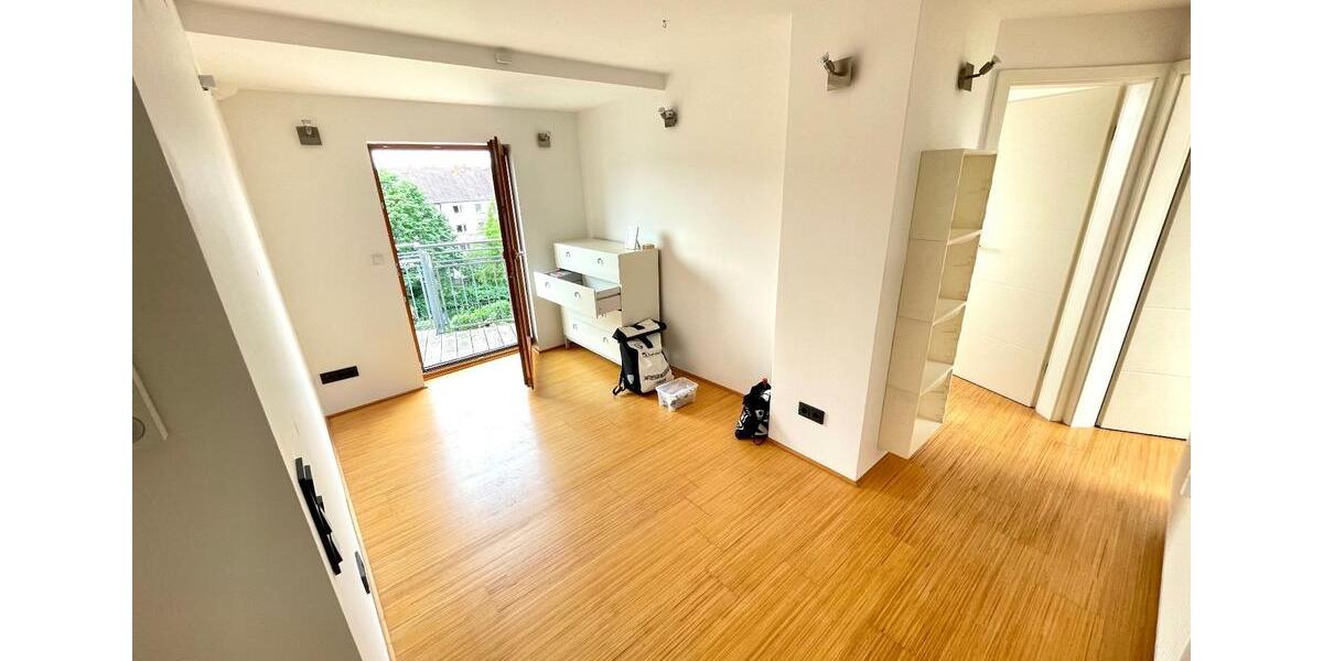 Dachgeschoßwohnung Darmstadt Bessungen - 3 Zimmer, 42 m&sup2;, 240.000&euro; | Angebot:25959136