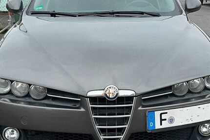 Alfa Romeo 159 118.000 km 3.499 &euro; Frankfurt 60529