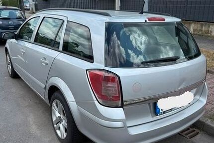 Opel Astra 272.000 km 950 € Raunheim 65479