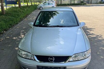 Opel Vectra 80.000 km 2.500 &euro; Frankfurt am Main 60435