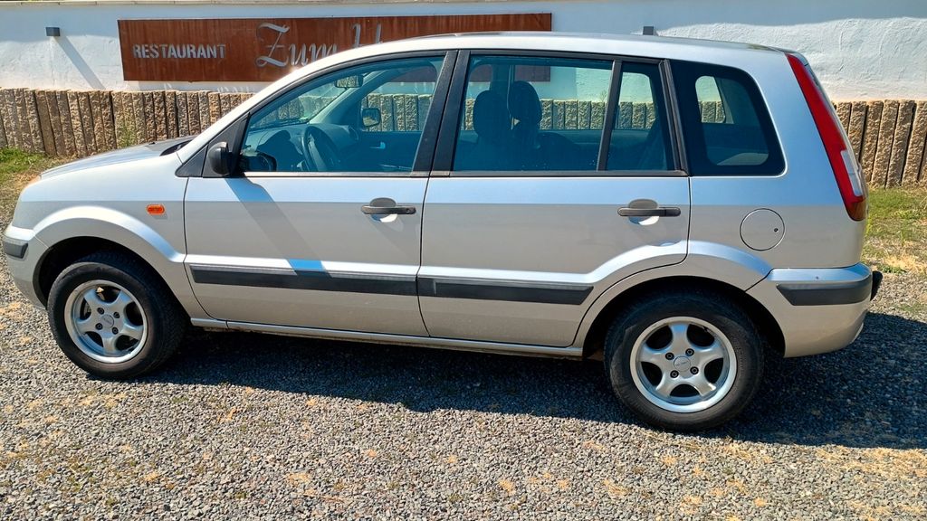 Ford Fusion 159.000 km 2.250 &euro; Ginsheim-Gustavsburg 65462