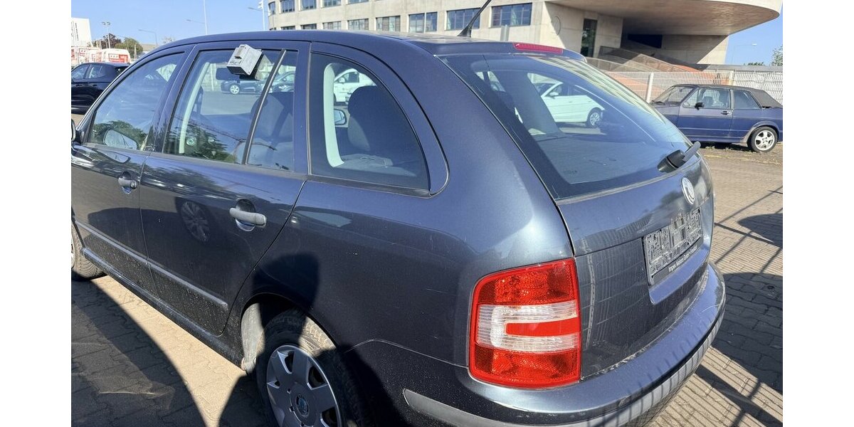 Skoda Fabia 1.2 Classic/Klima/mit TÜV 185.010 km 1.490 &euro; Frankfurt 60386