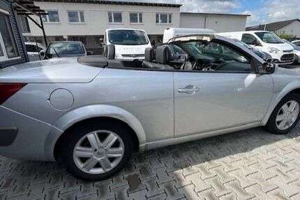 Renault Megane 182.000 km 1.650 &euro; Bickenbach 64404