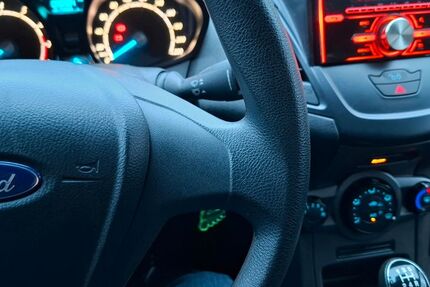 Ford Fiesta 98.480 km 4.450 &euro; Darmstadt 64289