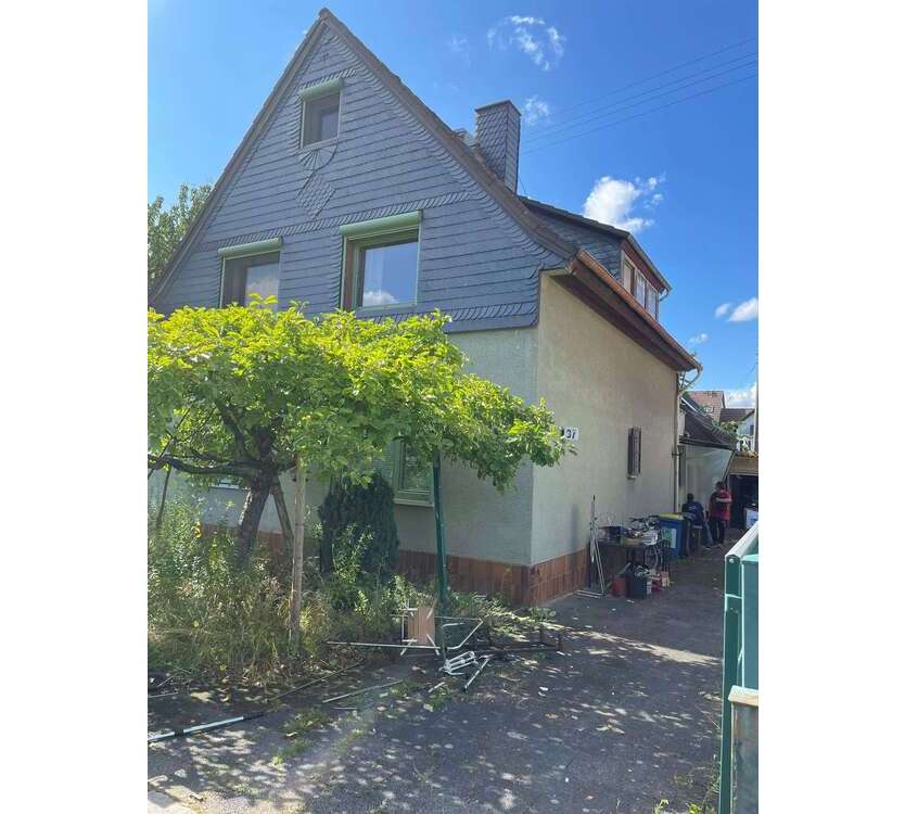 Haus zum Kaufen in Sossenheim 280.000 € 170 m²