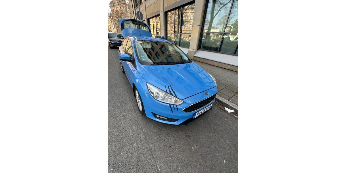Ford Focus 74.000 km 10.000 &euro; Frankfurt 60313