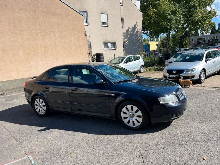 Audi A4 268.000 km 2.650 € Frankfurt am Main 65933