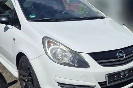 Opel Corsa 163.000 km 2.700 &euro; Frankfurt 60388
