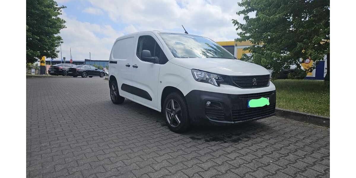 Peugeot Partner 58.300 km 12.400 &euro; Dietzenbach-Steinberg 63128