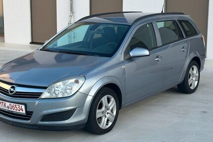 Opel Astra 174.850 km 2.699 &euro; Hochheim am Main 65239