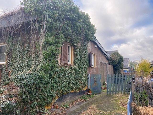 Gundernhausen: Abriss-Grundstück in Feldrandlage zimmer