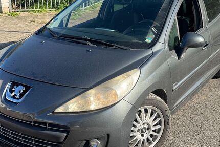 Peugeot 207 194.000 km 1.999 &euro; Frankfurt am Main 65933
