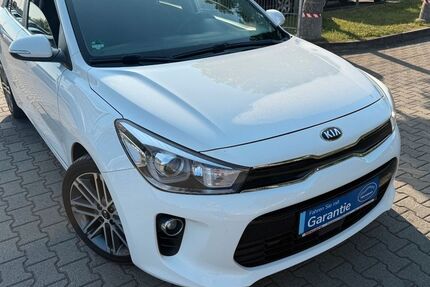 Kia Rio 156.142 km 8.990 € Offenbach 63071