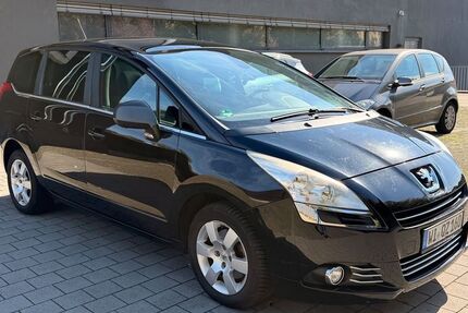 Peugeot 5008 169.000 km 2.200 &euro; Frankfurt 60528