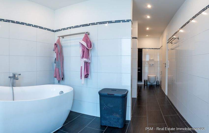 Familientraum: Modernes Zuhause mit Dachstudio & sonnigem Garten 4 zimmer