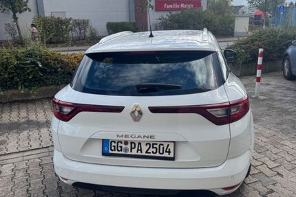 Renault Megane 111.000 km 12.500 &euro; Kelsterbach 65451