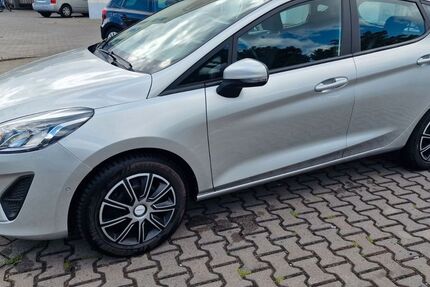 Ford Fiesta 63.000 km 10.500 € Obertshausen 63178