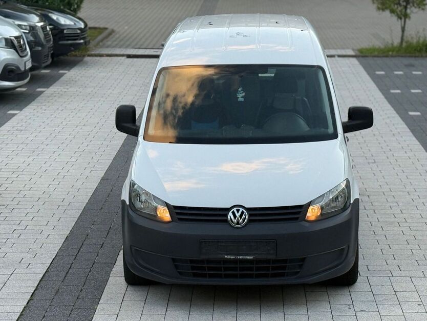 VW Caddy 189.000 km 5.890 € Offenbach am Main 63069