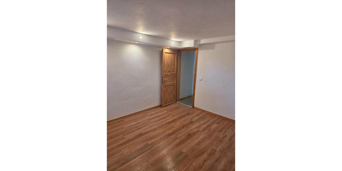 Etagenwohnung Raunheim - 2.5 Zimmer, 70 m&sup2;, 800&euro; | Angebot:26102442