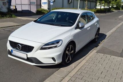 Volvo V40 104.000 km 15.200 &euro; Hochheim am Main 65239