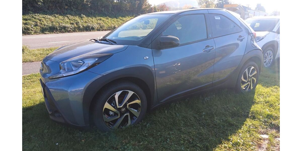 Toyota Aygo (X) 3.950 km 17.690 &euro; Brensbach 64395