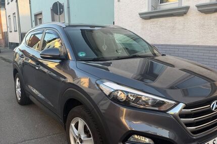 Hyundai TUCSON 150.761 km 12.900 &euro; Raunheim 65479