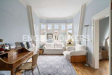 Wohnung zum Kaufen in Frankfurt am Main 2.100.000 € 194 m² 5 zimmer