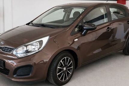 Kia Rio 55.000 km 5.499 &euro; Roßdorf 64380
