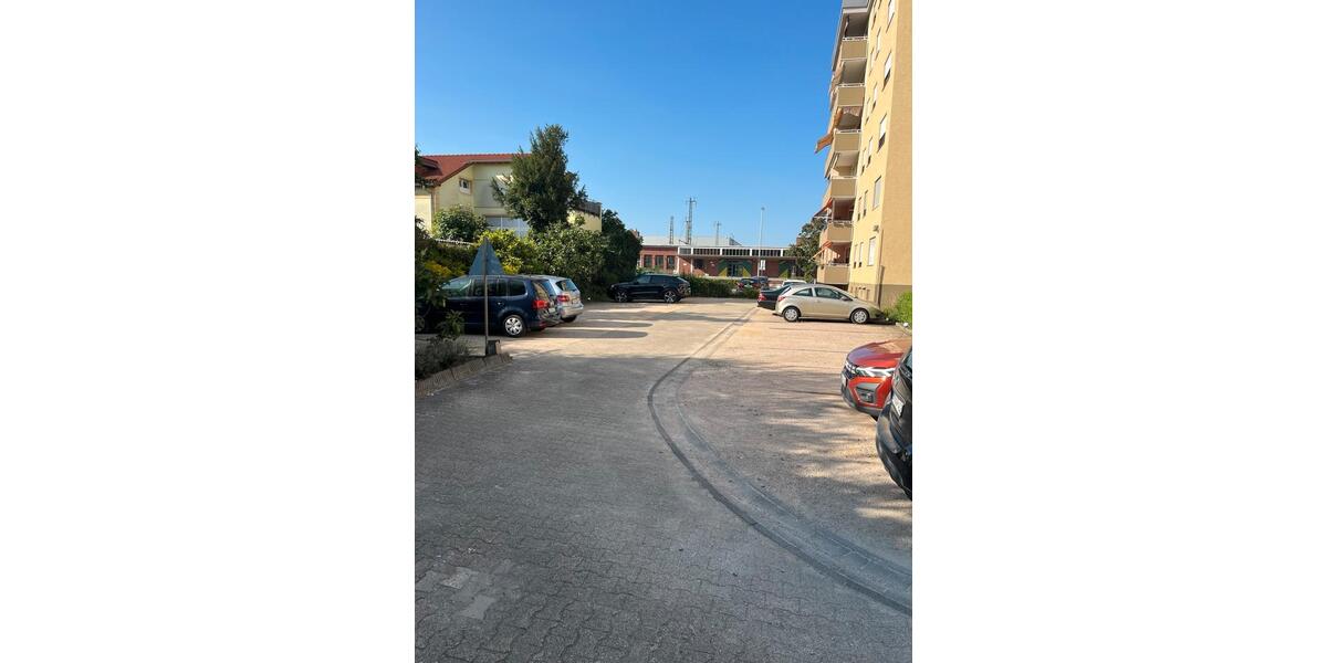 Provisionsfrei: 2 Zi.Whg. mit Kfz Abstellplatz, Balkon und Keller 2 zimmer