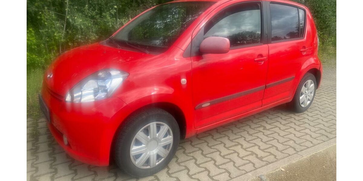 Daihatsu Sirion 143.000 km 650 &euro; Lorsch 64653