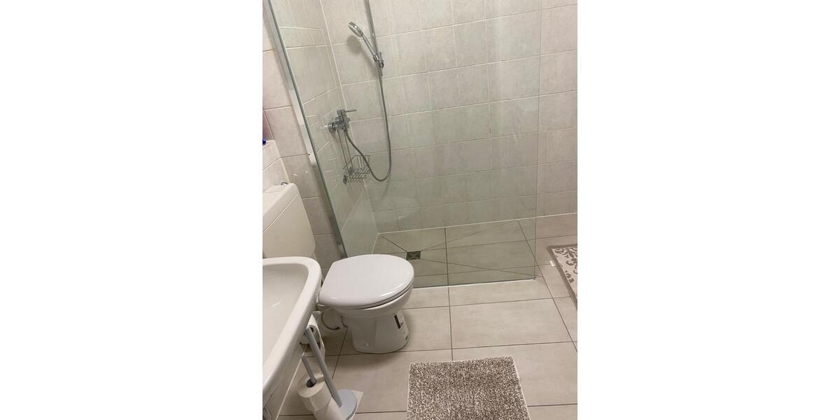 Erdgeschoßwohnung Frankfurt am Main Sachsenhausen - 4 Zimmer, 90 m&sup2;, 2.800&euro; | Angebot:25993296