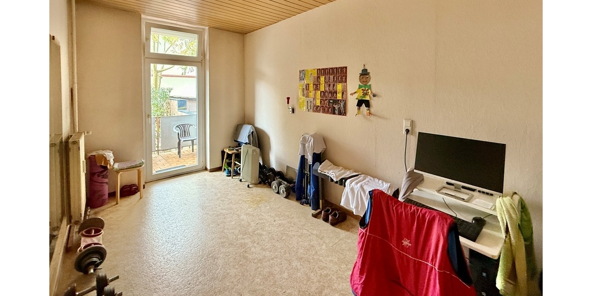 Charmantes 1- bis 3-Familienhaus in zentraler und dennoch ruhiger Lage von Neu-Isenburg 9 zimmer