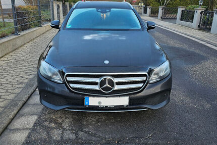 Mercedes E 220
