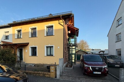 Flörsheim: Sie suchen das besondere Wohnflair? Ein toller Familienwohnsitz mit Aufzug - Haus Flörsheim | Angebot:25568492